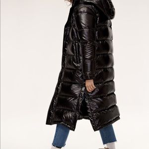 Aritzia super puff - XL Long Black Gloss